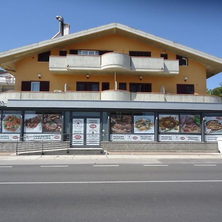 Affittacamere Gelindo Silvi Marina Exterior foto